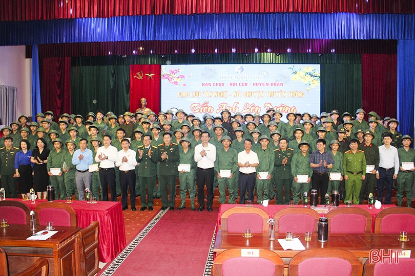 Gặp mặt, bồi dưỡng lý luận chính trị cho tân binh Hà Tĩnh ảnh 5 Gặp mặt, bồi dưỡng lý luận chính trị cho tân binh Hà Tĩnh