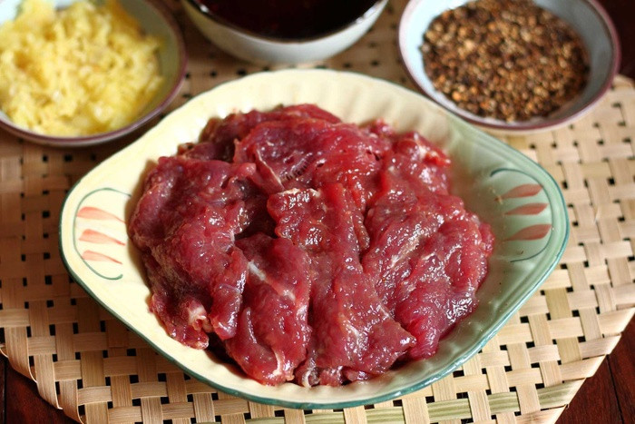 Khơi dậy vị giác với món bò sốt tiêu đen ngon khó cưỡng