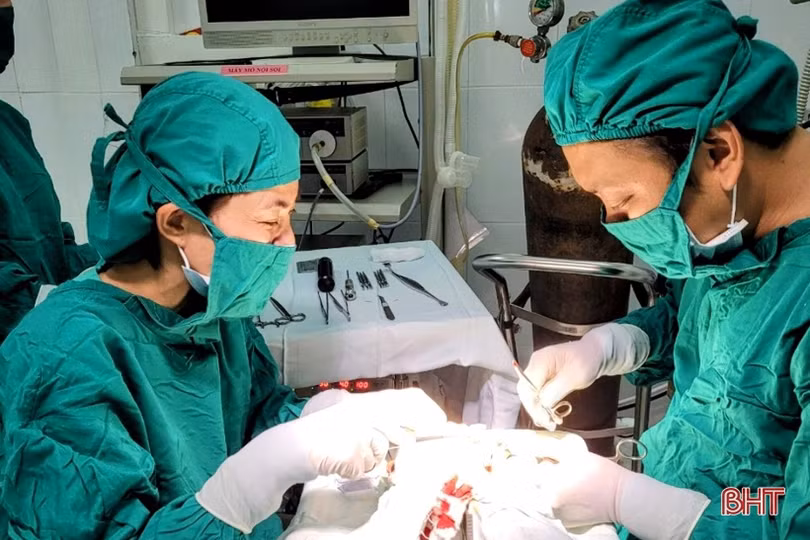 Hà Tĩnh sắp xếp đơn vị sự nghiệp y tế công lập tinh gọn, đáp ứng yêu cầu mới về chăm sóc sức khỏe Nhân dân