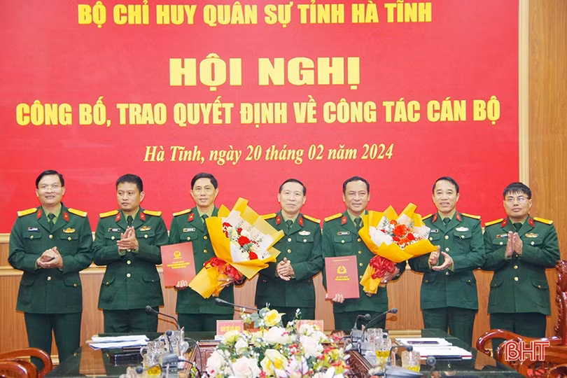 Bộ CHQS tỉnh Hà Tĩnh công bố các quyết định về công tác cán bộ