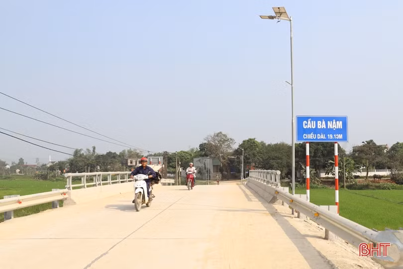 Cầu Bà Nậm ở Hương Sơn đã được thay mới