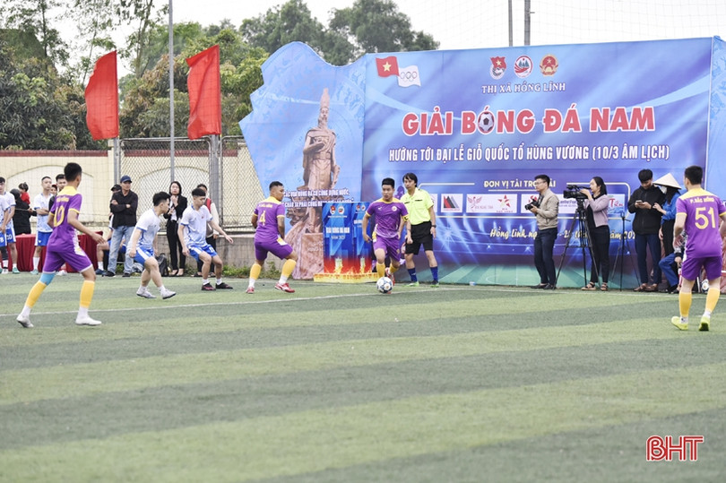 12 đội tham gia Giải Bóng đá nam thị xã Hồng Lĩnh