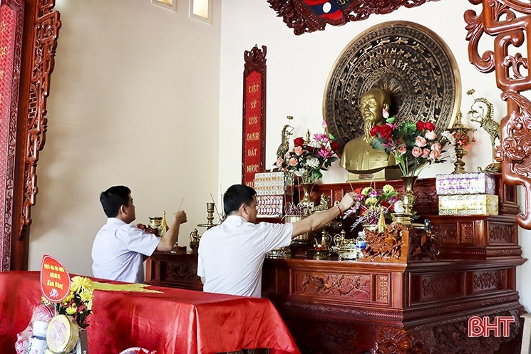 Đức Thọ và Thà Phà Bạt tăng cường hợp tác phát triển