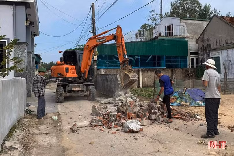 “Khoác áo mới” cho những tuyến đường ở huyện ven biển Hà Tĩnh