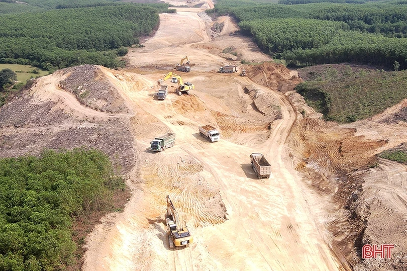 Ngăn chặn nguy cơ tái diễn tình trạng xe quá khổ, quá tải ở Hà Tĩnh