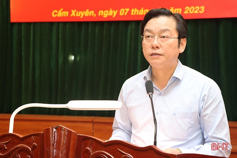 Cẩm Xuyên gặp mặt, đối thoại bí thư chi bộ, thôn trưởng, tổ trưởng dân phố