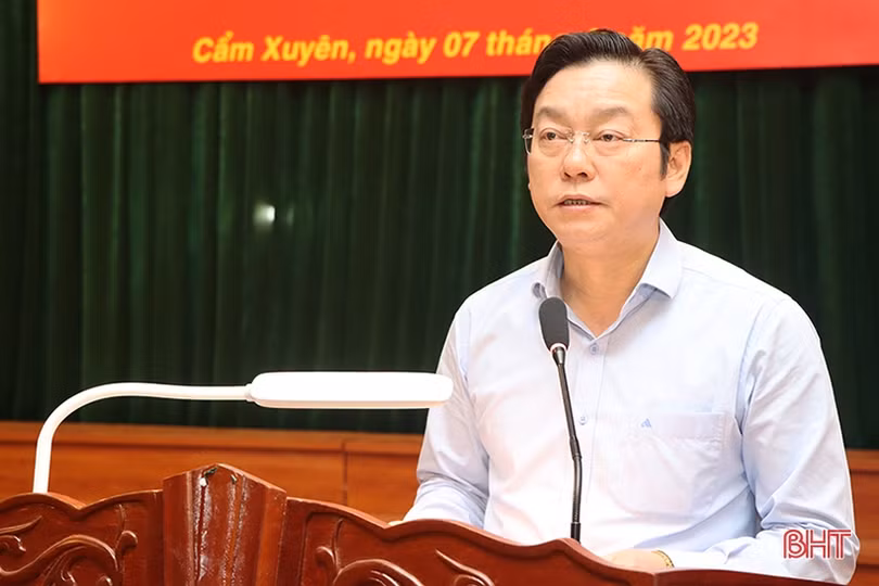 Cẩm Xuyên gặp mặt, đối thoại bí thư chi bộ, thôn trưởng, tổ trưởng dân phố