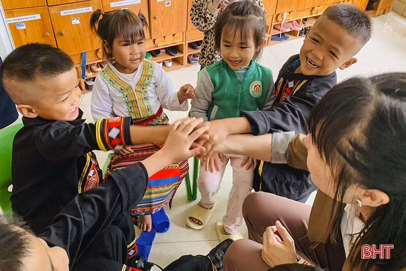 Hệ thống Trường Mầm non Trí Đức và hành trình gắn kết với trẻ em dân tộc Chứt