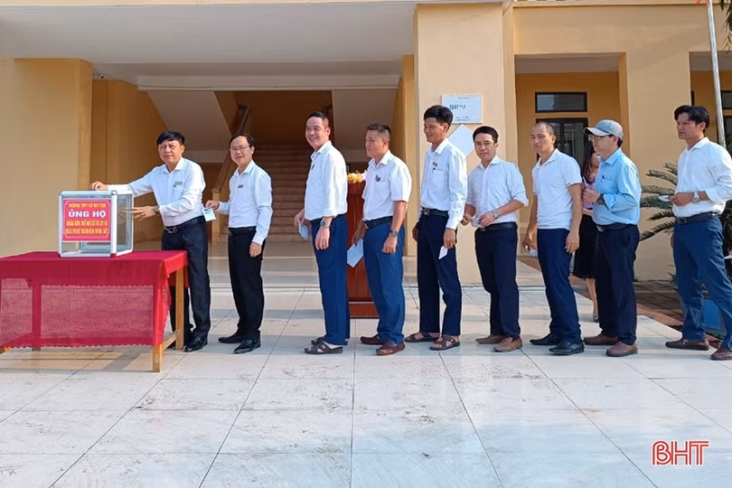 Vũ Quang quyên góp gần 100 triệu đồng ủng hộ người dân Thổ Nhĩ Kỳ và Syria khắc phục hậu quả động đất