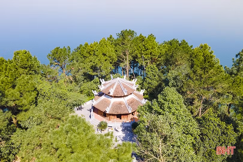 Cẩm Xuyên dâng hương kỷ niệm 116 năm ngày sinh cố Tổng Bí thư Lê Duẩn