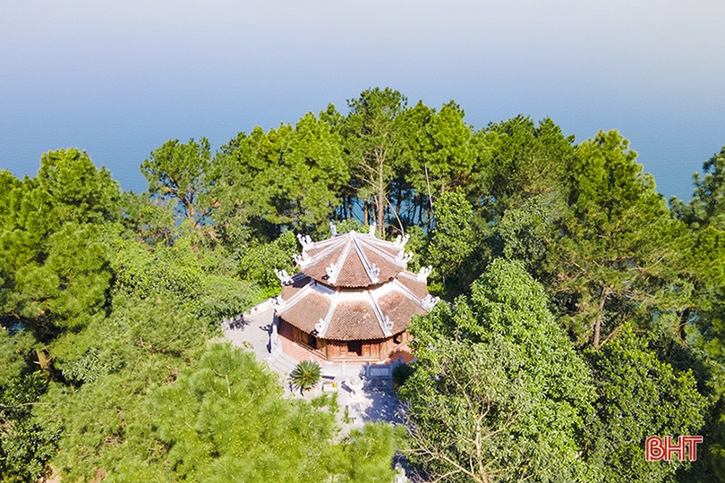 Cẩm Xuyên dâng hương kỷ niệm 116 năm ngày sinh cố Tổng Bí thư Lê Duẩn