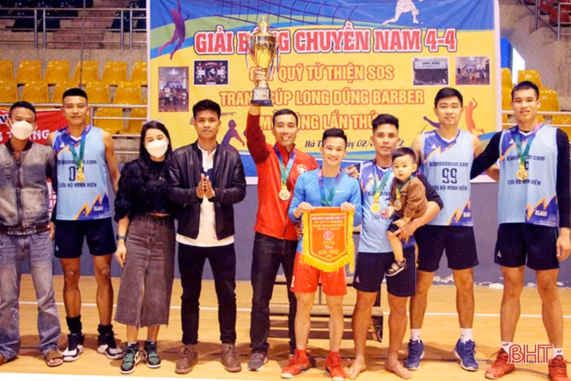 Nhiều tay đập có tiếng dự giải bóng chuyền “phủi” tại Hà Tĩnh