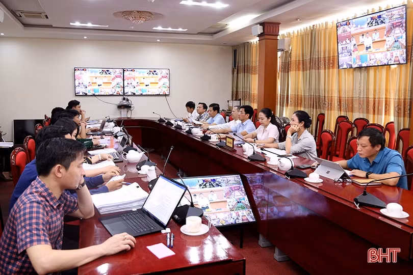 Triển khai đồng bộ các giải pháp, đảm bảo an toàn giao thông trên địa bàn Hà Tĩnh