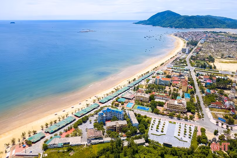 Biển Hà Tĩnh gọi mời du khách