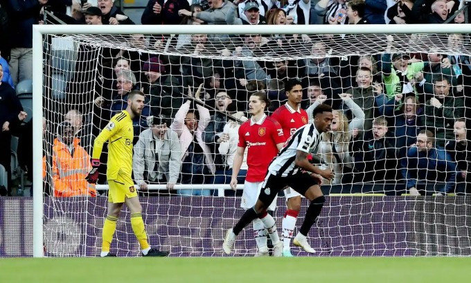 Newcastle giành vị trí thứ ba từ Man Utd