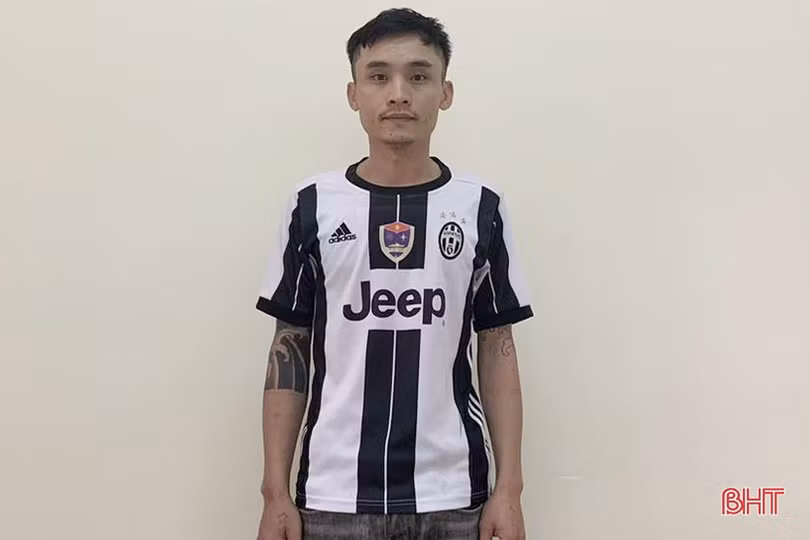 Hà Tĩnh: Bắt đối tượng buôn bán gần 60kg pháo nổ