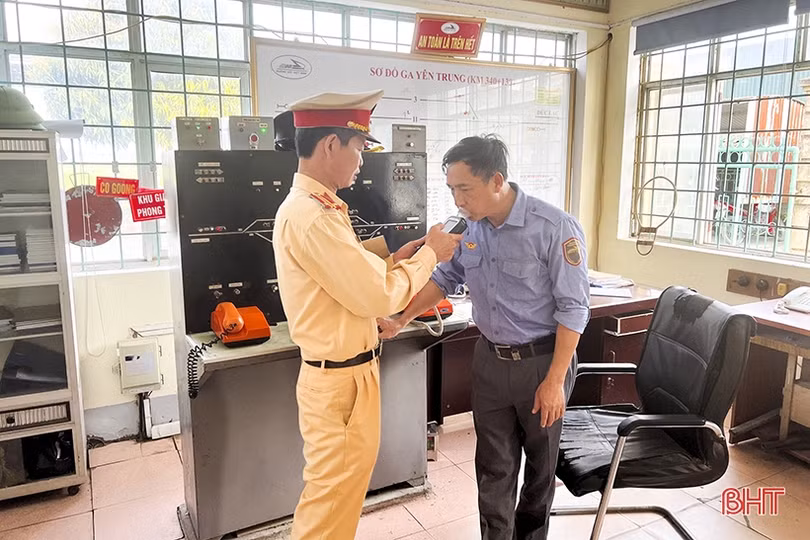 Hà Tĩnh bắt đầu kiểm tra nồng độ cồn lái tàu hỏa, nhân viên trực gác