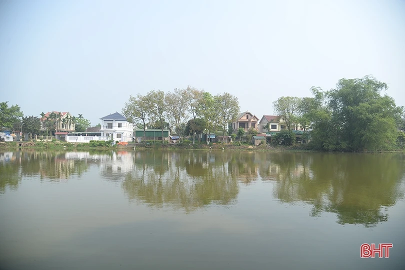 Thản nhiên xâm lấn hồ Bàu Mối ở Đức Thọ