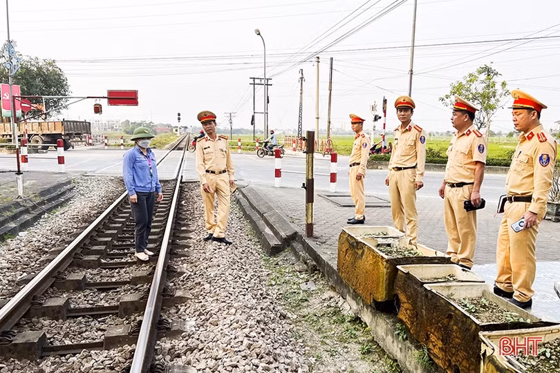 Hà Tĩnh bắt đầu kiểm tra nồng độ cồn lái tàu hỏa, nhân viên trực gác