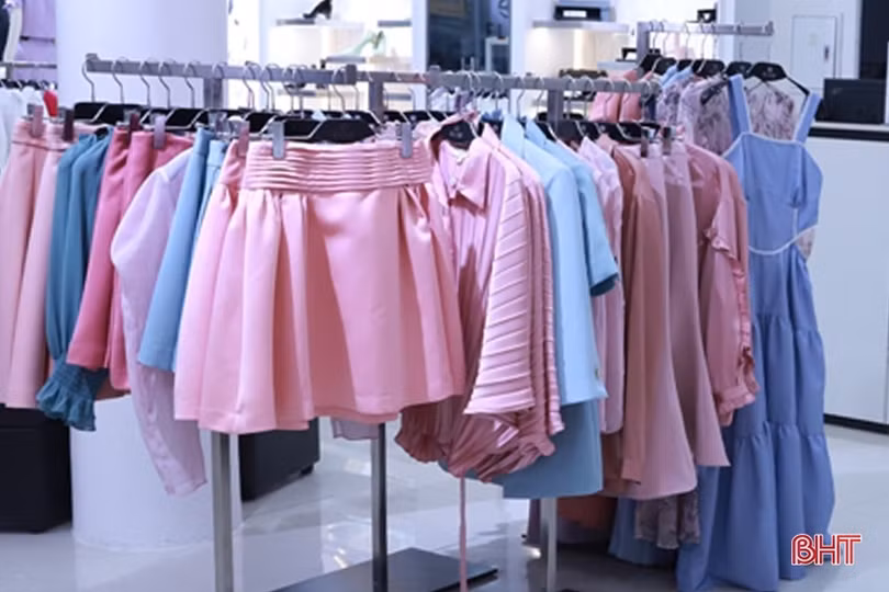 Nhận diện xu hướng thời trang hè năm nay ở Hà Tĩnh