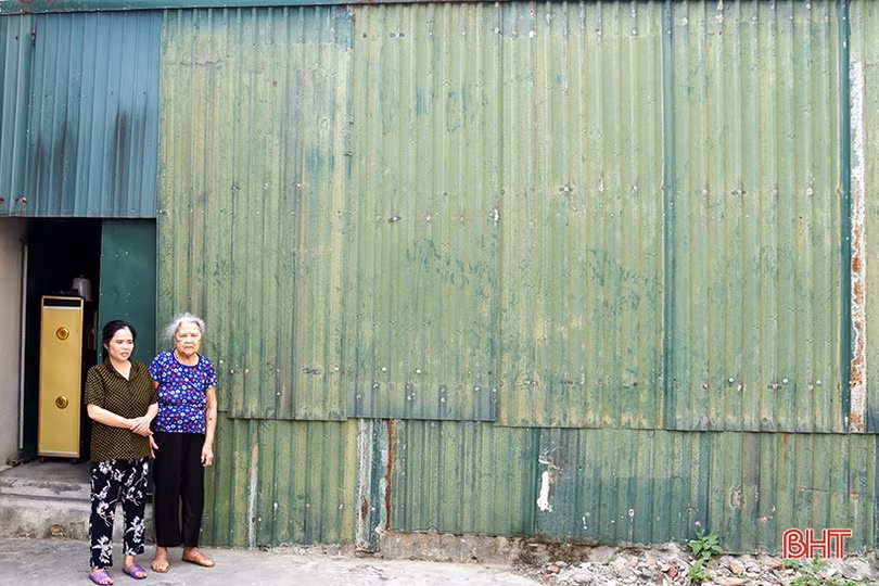 MS2309: Gia cảnh khốn khó của người phụ nữ mù bẩm sinh