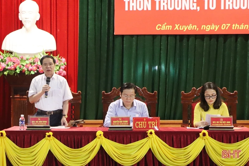 Cẩm Xuyên gặp mặt, đối thoại bí thư chi bộ, thôn trưởng, tổ trưởng dân phố