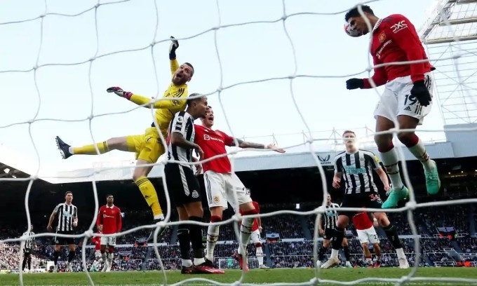 Newcastle giành vị trí thứ ba từ Man Utd