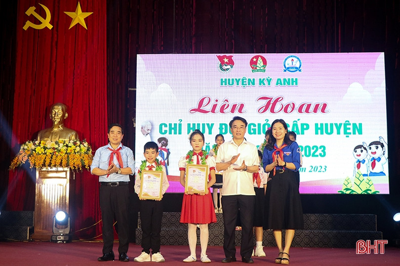 Sôi nổi tranh tài chỉ huy Đội giỏi ở huyện Kỳ Anh