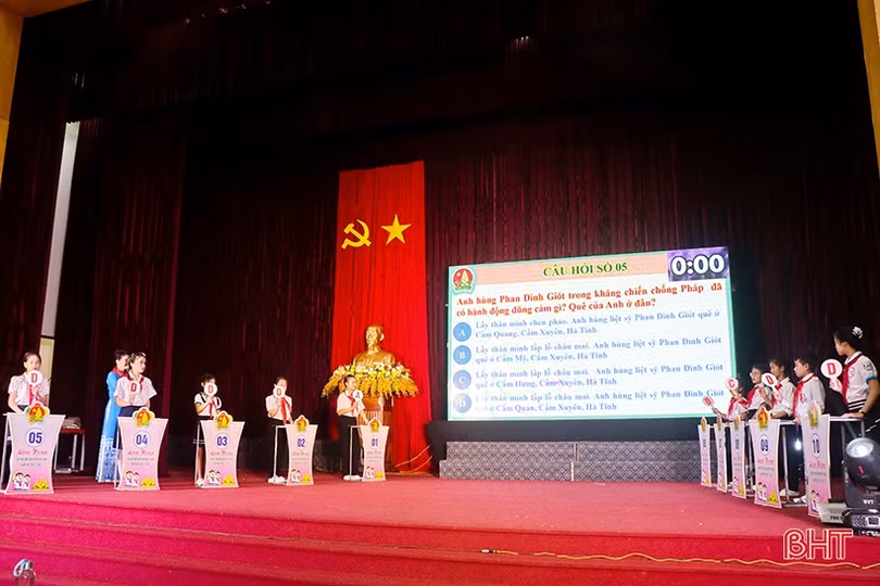 Sôi nổi tranh tài chỉ huy Đội giỏi ở huyện Kỳ Anh