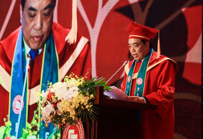 Đây là Tân Thủ khoa đầu ra Ngoại thương với GPA gần như tuyệt đối! - Ảnh 2. Nữ sinh vừa tốt nghiệp Ngoại thương với GPA gần như tuyệt đối!