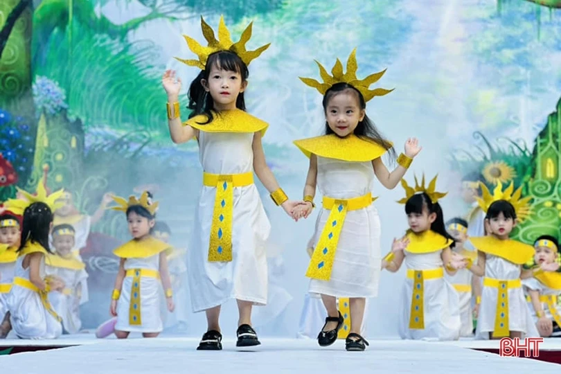 Hoá trang ngộ nghĩnh cùng các bạn nhỏ Trí Đức