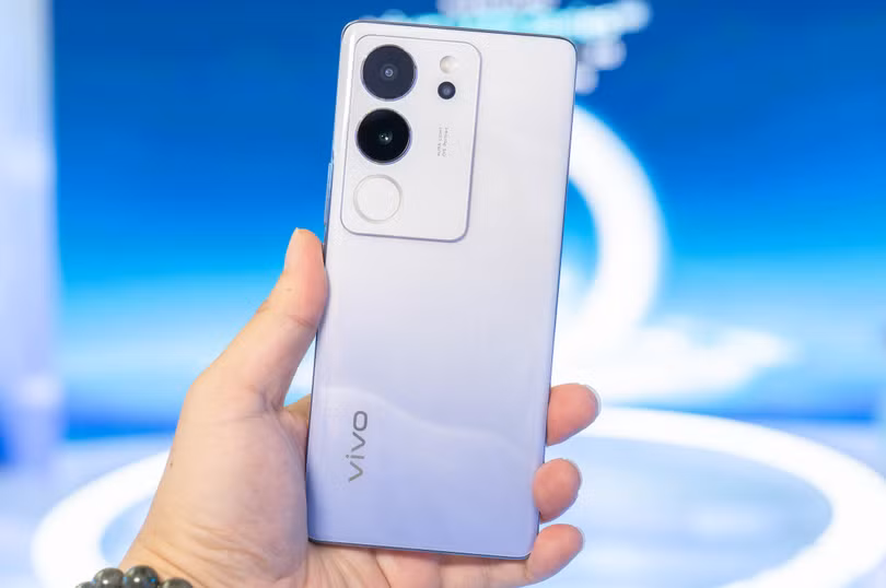 6 smartphone nổi bật bán trong tháng 11