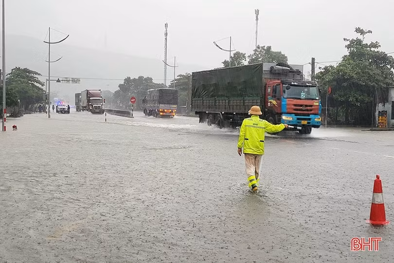Hà Tĩnh khắc phục nhanh các sự cố, đảm bảo giao thông an toàn, thông suốt