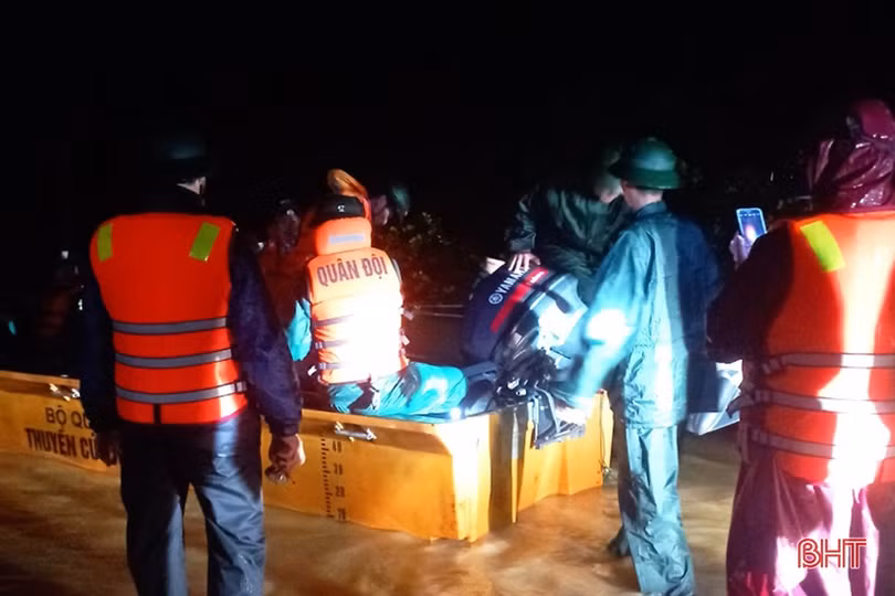 Phòng, tránh trẻ đuối nước mùa lũ: Không thể lơ là!