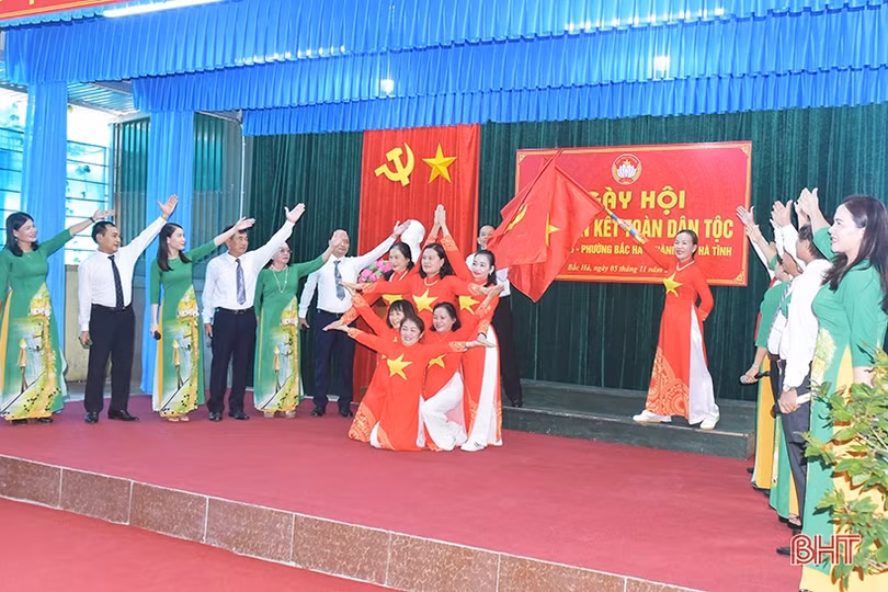 Rộn ràng, ấm áp Ngày hội Đại đoàn kết toàn dân tộc