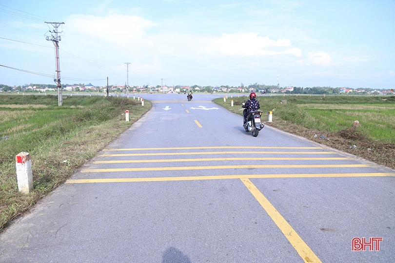 Lý giải nguyên nhân tiềm ẩn tai nạn tại 1 ngã tư trên đường ven biển