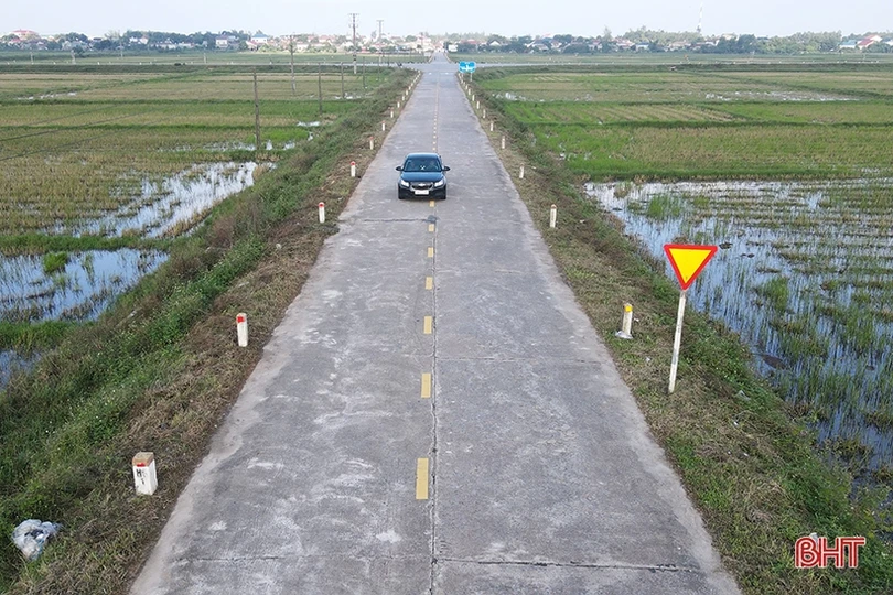 Lý giải nguyên nhân tiềm ẩn tai nạn tại 1 ngã tư trên đường ven biển