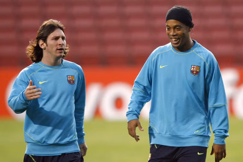 Không có Ronaldinho sẽ không có Messi 8 quả bóng vàng