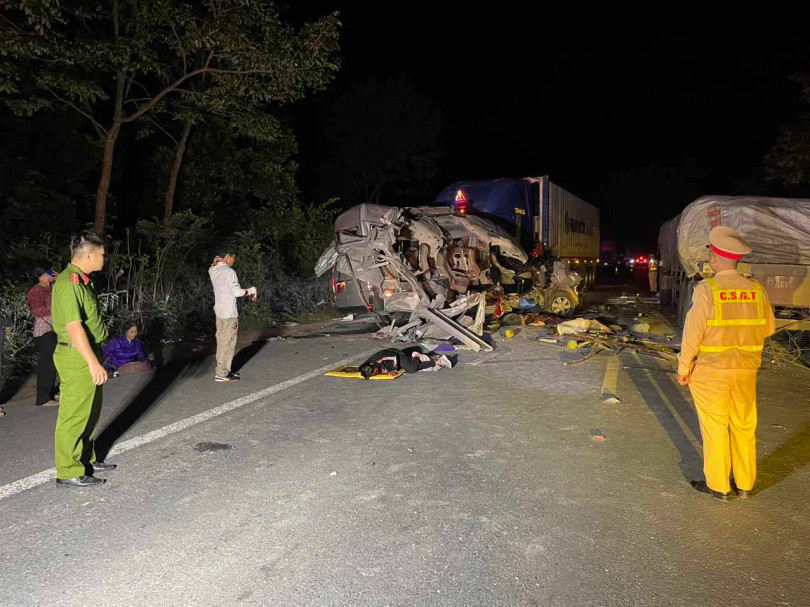 Nguyên nhân ban đầu vụ tai nạn xe khách làm 16 người thương vong