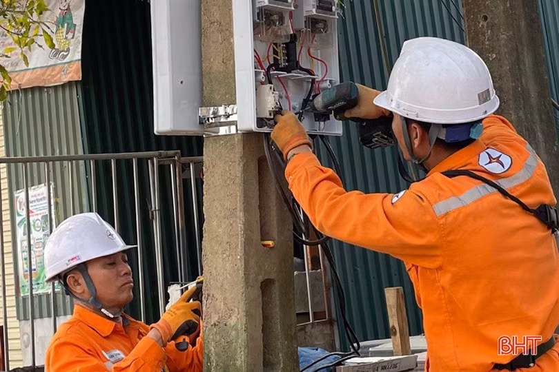 Hà Tĩnh: Phấn đấu “phủ sóng” 82% công tơ điện tử đo xa 