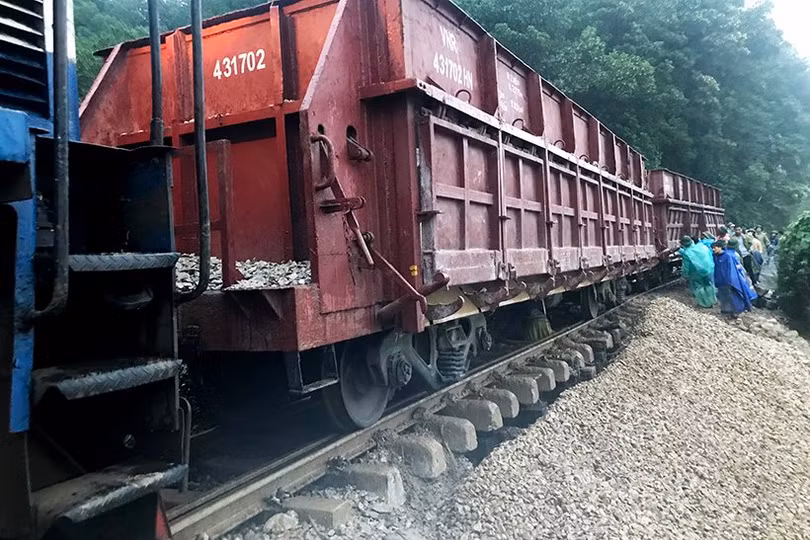 Đường sắt Bắc - Nam qua Hà Tĩnh thông tuyến trở lại