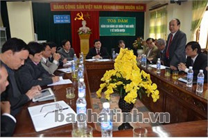 Đại biểu tham gia góp ý xây dựng quy chế phối hợp trong QLNN về y tế tuyến huyện