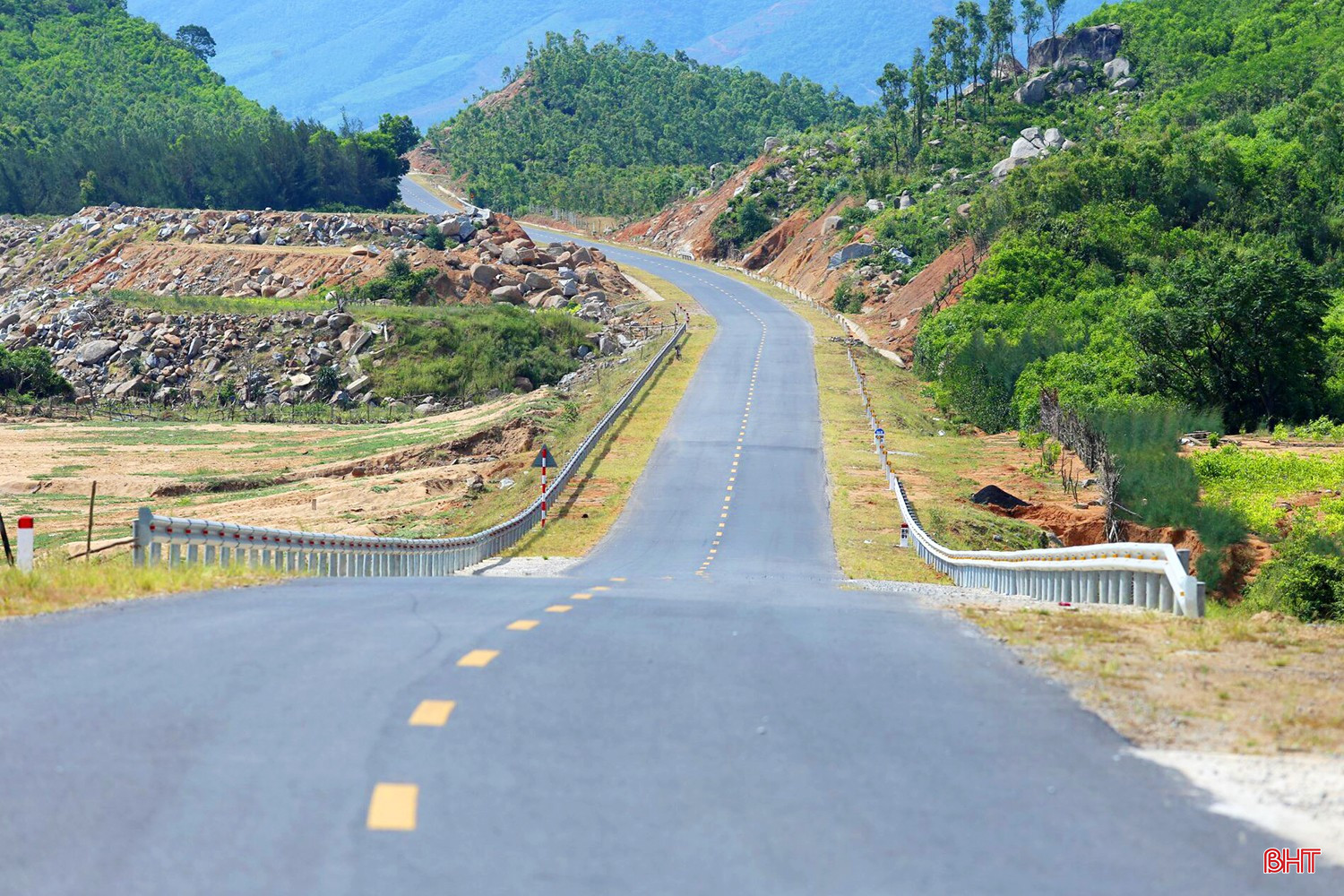 bqbht_br_duong-ven-bien-ha-tinh.jpg
