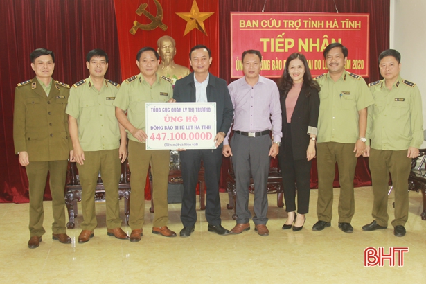 Nhân dân, cán bộ, chiến sỹ tỉnh Đồng Tháp hỗ trợ bà con vùng lũ Hà Tĩnh 500 triệu đồng