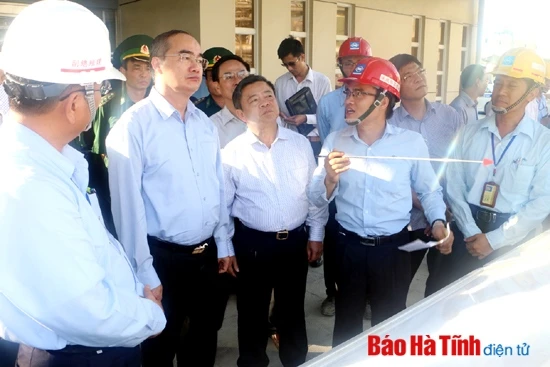 Chủ tịch UBMTTQ Việt Nam tham quan KKT Vũng Áng ảnh 2 Chủ tịch UBMTTQ Việt Nam tham quan KKT Vũng Áng ảnh 2