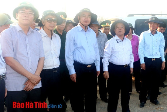 Chủ tịch UBMTTQ Việt Nam tham quan KKT Vũng Áng ảnh 5 Chủ tịch UBMTTQ Việt Nam tham quan KKT Vũng Áng ảnh 5