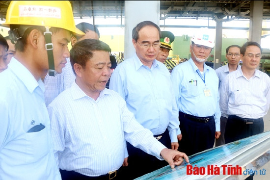 Chủ tịch UBMTTQ Việt Nam tham quan KKT Vũng Áng ảnh 1 Chủ tịch UBMTTQ Việt Nam tham quan KKT Vũng Áng ảnh 1