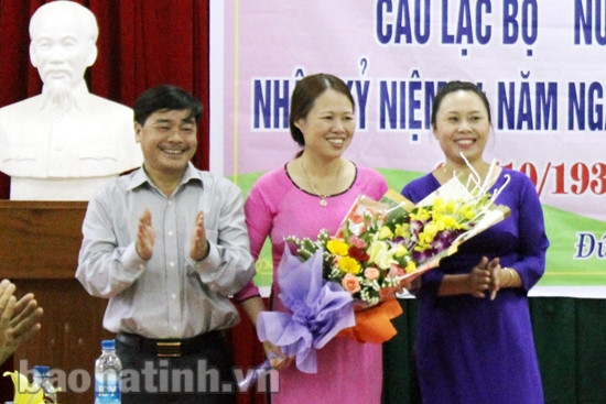 Gặp mặt Câu lạc bộ Nhà báo nữ Hà Tĩnh ảnh 1