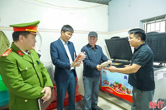 Đoàn liên ngành kiểm tra an toàn thực phẩm dịp tết Nguyên đán