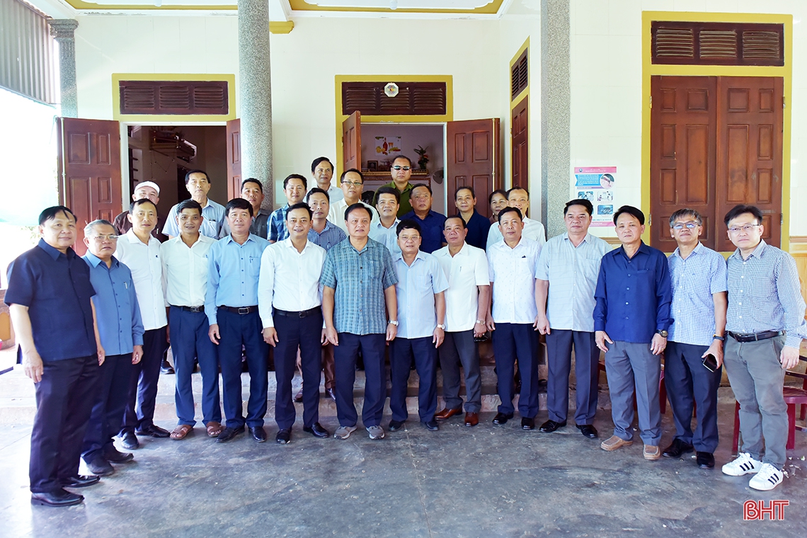 Đoàn công tác tỉnh Savannakhet tham quan nông thôn mới Hà Tĩnh